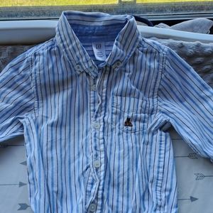 Long sleeve button down collar shirt